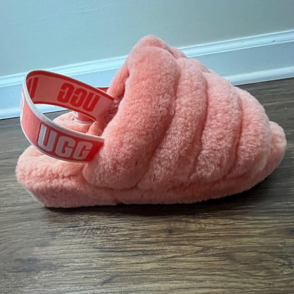 Fluff Yeah Ugg slides - Picture 3 of 6
